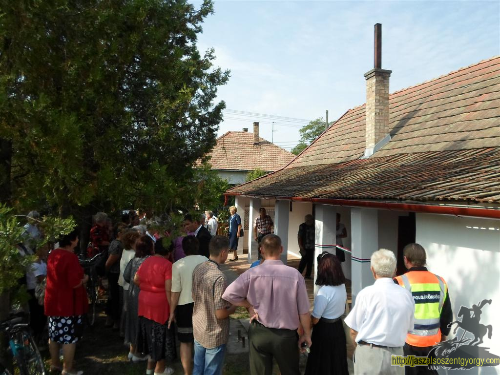 SAM_3710 (Large).JPG