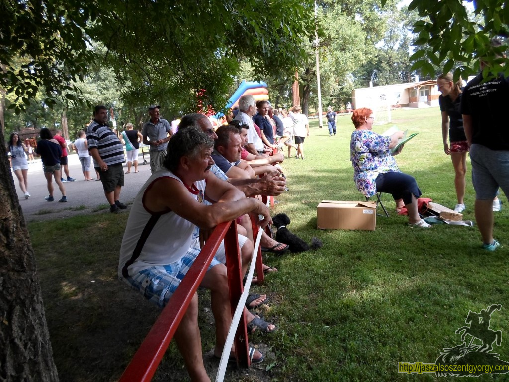 aug20_csaladi_2.JPG