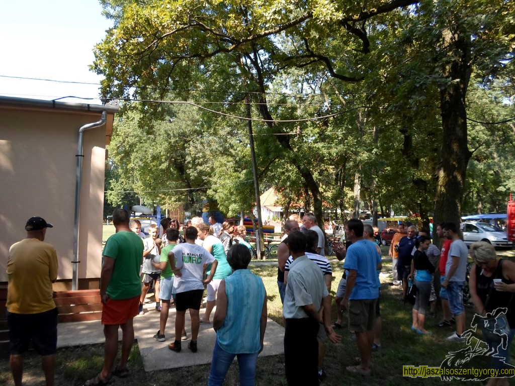 aug20_csaladi_36.JPG