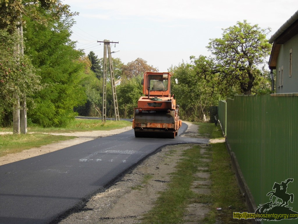aszfaltburkolat_3.JPG