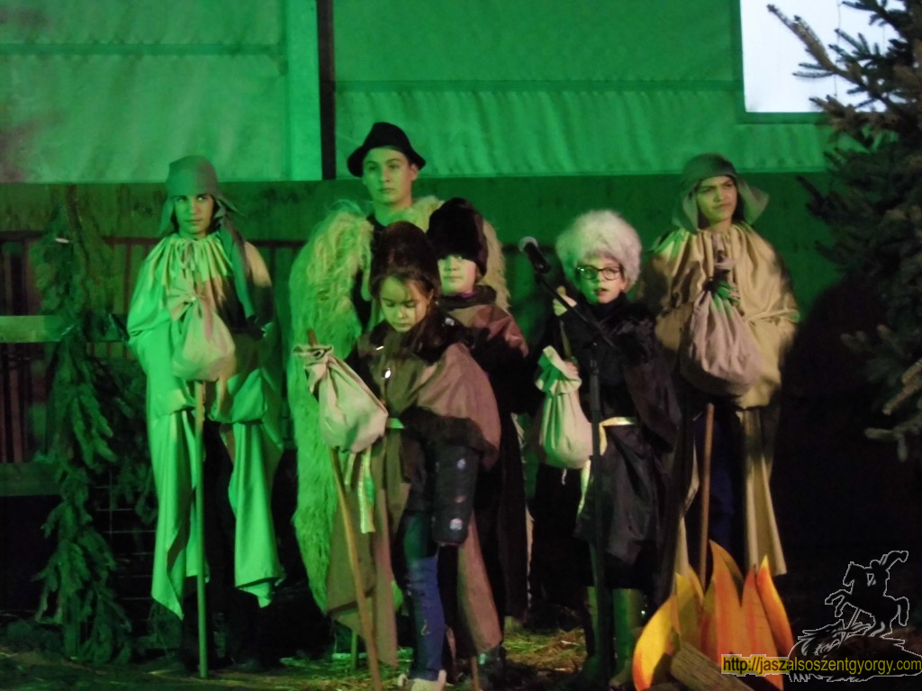 mindenki_karacsony_36.JPG